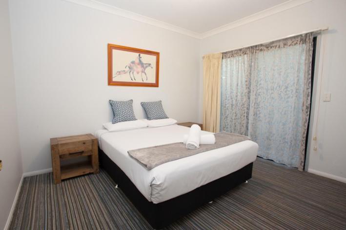 Springwood Motor Inn Экстерьер фото