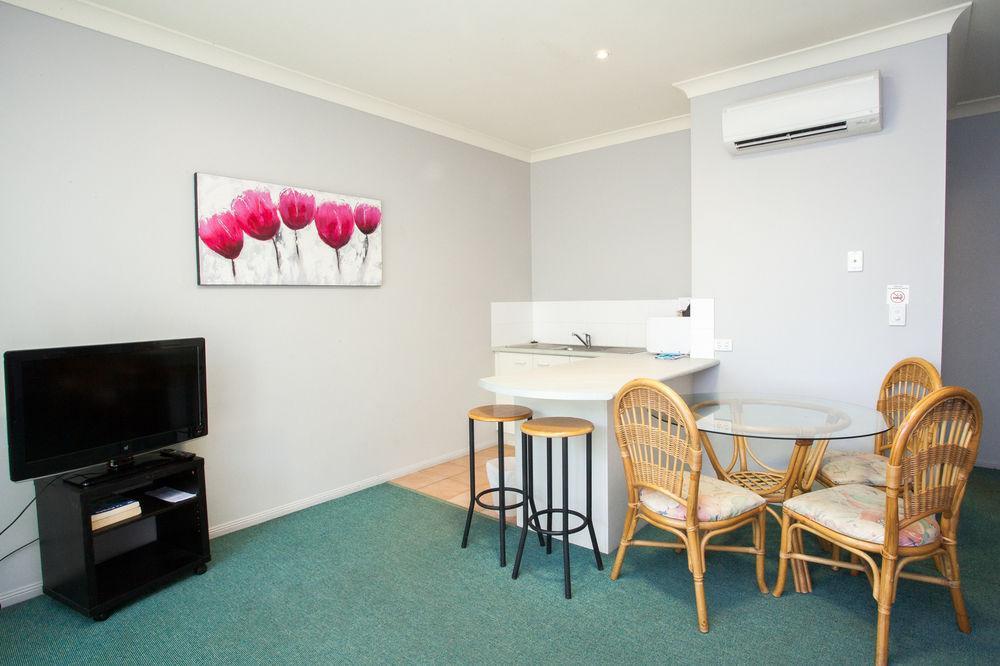 Springwood Motor Inn Экстерьер фото