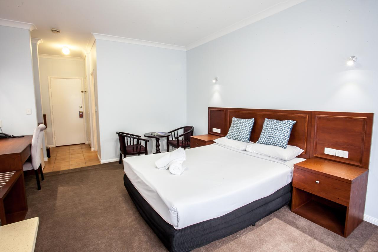 Springwood Motor Inn Экстерьер фото