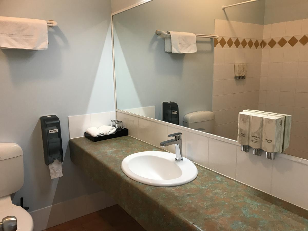 Springwood Motor Inn Экстерьер фото