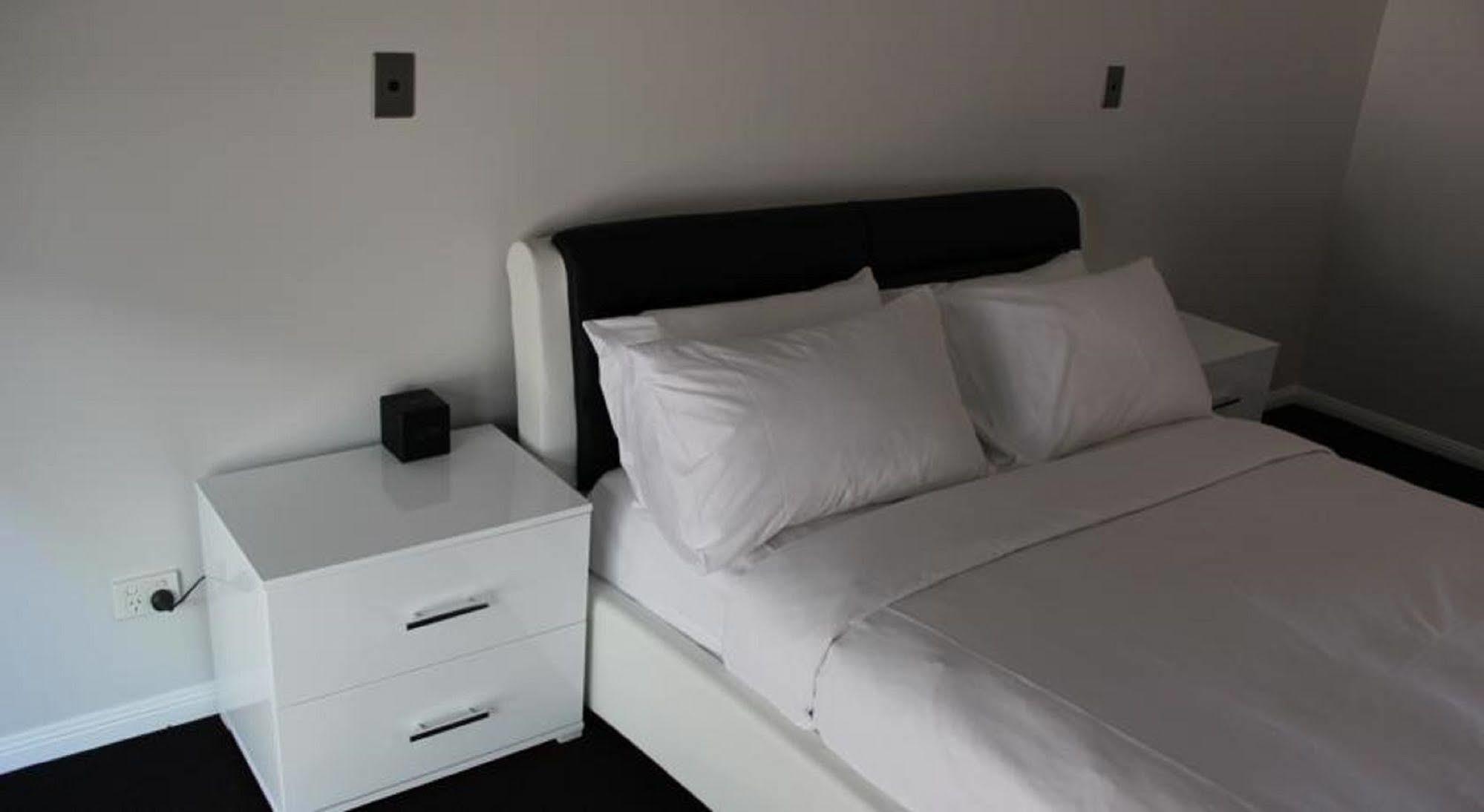 Springwood Motor Inn Экстерьер фото